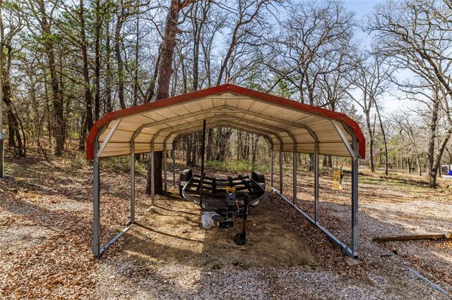 91 Dover Drive, Gordonville, TX 76245