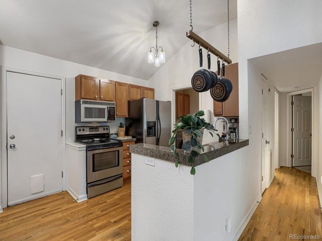2199 S Scranton Way 201, Aurora, CO 80014