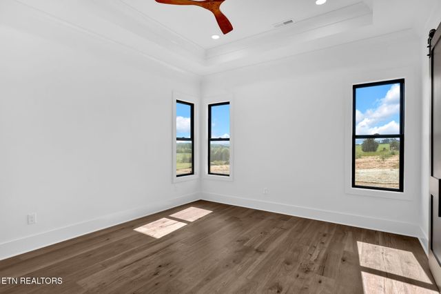 1013 Herbert Drive, Greenback, TN 37742