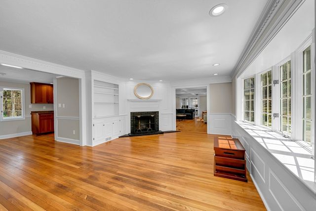 76 Mill Rd, Boxford, MA 01921