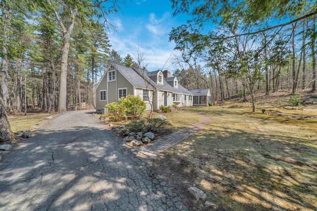 76 Mill Rd, Boxford, MA 01921
