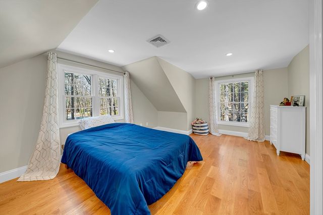 76 Mill Rd, Boxford, MA 01921