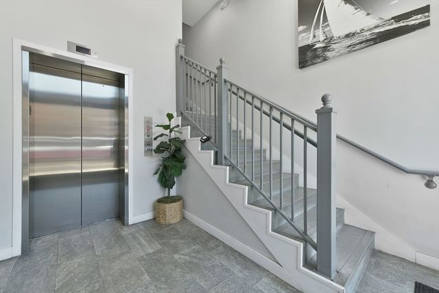 64 Market Street 206, Lynn, MA 01901