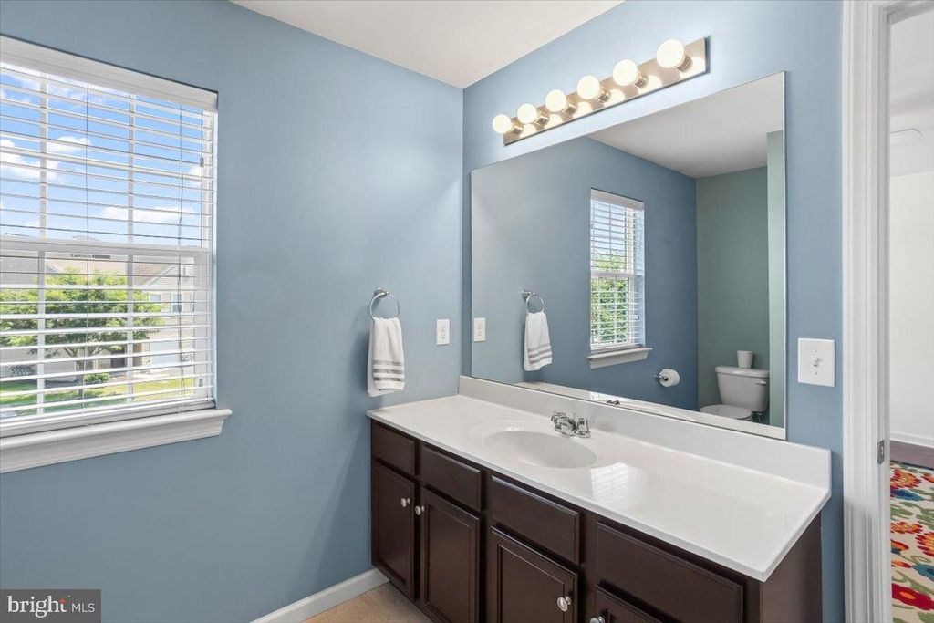 176 N VILLAGE CIR U-0102 CIR, Palmyra, PA 17078