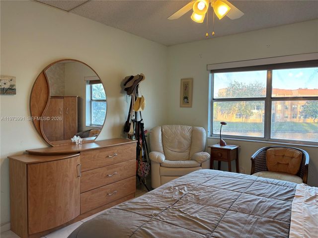 9900 Sunrise Lakes Blvd 210, Sunrise, FL 33322