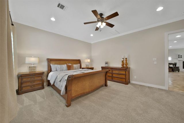 304 Ridgelake Scenic Drive, Montgomery, TX 77316