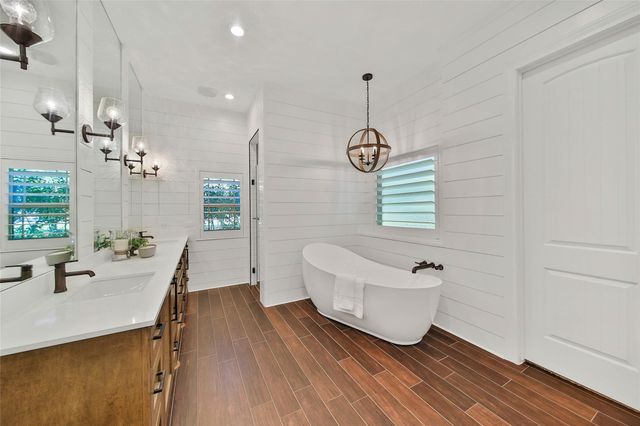 304 Ridgelake Scenic Drive, Montgomery, TX 77316