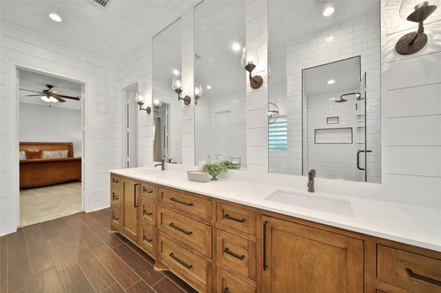 304 Ridgelake Scenic Drive, Montgomery, TX 77316