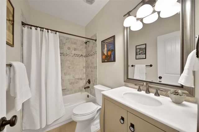 304 Ridgelake Scenic Drive, Montgomery, TX 77316