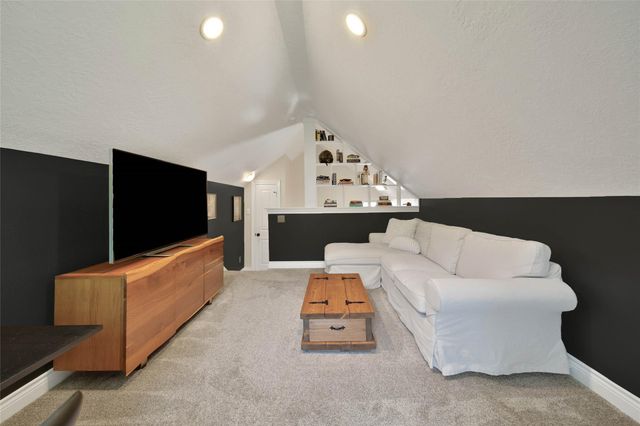 304 Ridgelake Scenic Drive, Montgomery, TX 77316