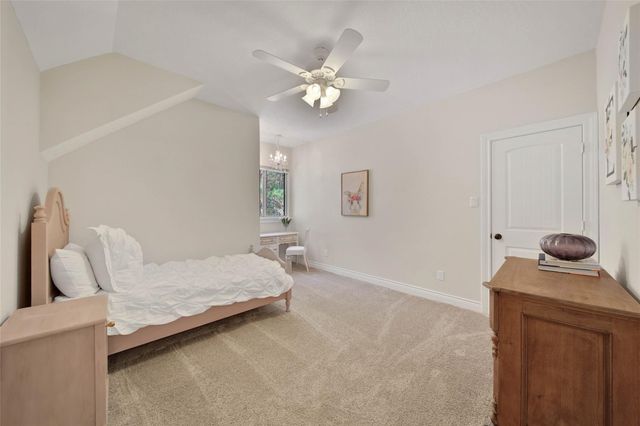 304 Ridgelake Scenic Drive, Montgomery, TX 77316