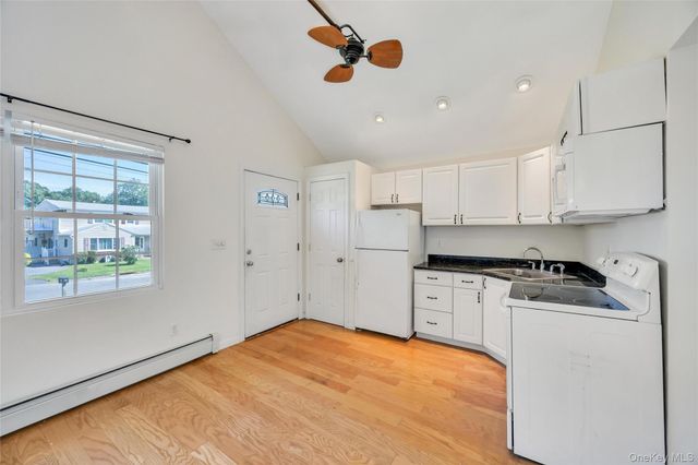 22 Maplewood Avenue, Selden, NY 11784