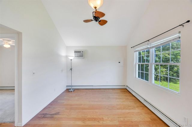 22 Maplewood Avenue, Selden, NY 11784