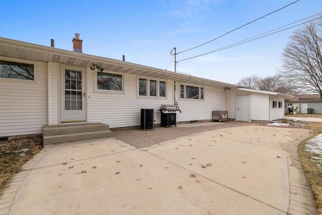 722 LEE AVENUE, Brillion, WI 54110