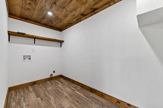 65 Wolf Creek Heights, Mineral Bluff, GA 30559