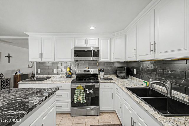 14002 N 37TH Place, Phoenix, AZ 85032