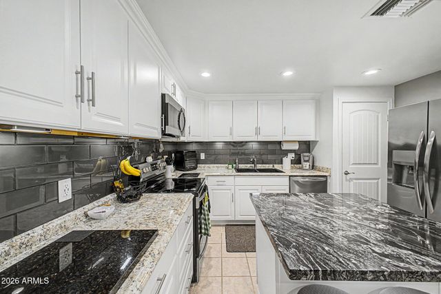 14002 N 37TH Place, Phoenix, AZ 85032