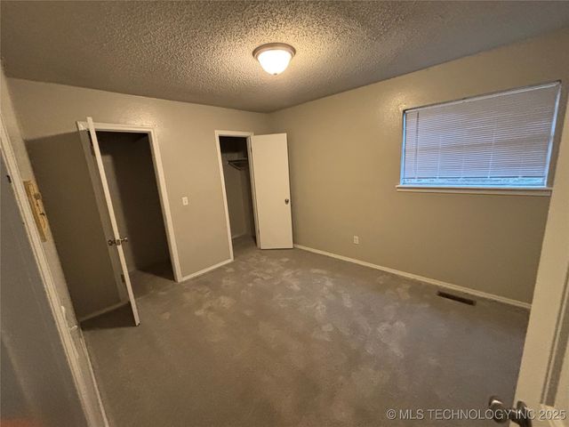 6140 E 164th Street, Bixby, OK 74008