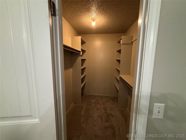 6140 E 164th Street, Bixby, OK 74008