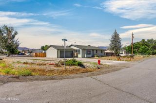 3950 Peregrine Circle, Reno, NV 89508