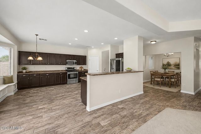 17611 W CROCUS Drive, Surprise, AZ 85388