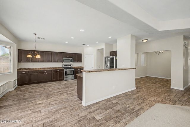 17611 W CROCUS Drive, Surprise, AZ 85388