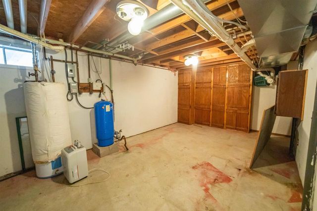 2763 2nd Avenue, Oxford, WI 53952