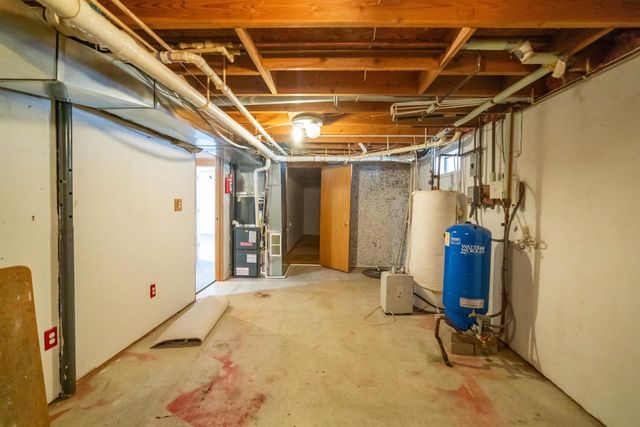 2763 2nd Avenue, Oxford, WI 53952