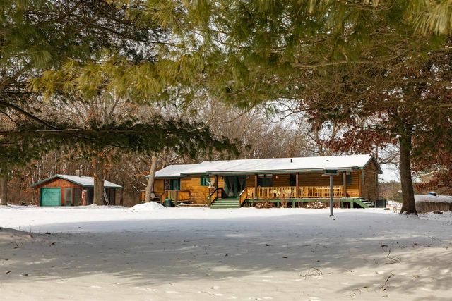 2763 2nd Avenue, Oxford, WI 53952