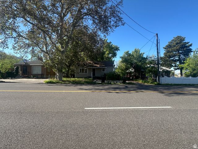 2420 E 3300 S, Millcreek, UT 84109