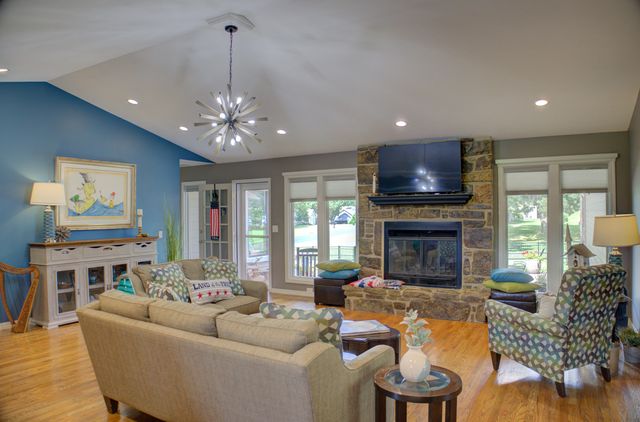 33322 S Coves Drive, Afton, OK 74331