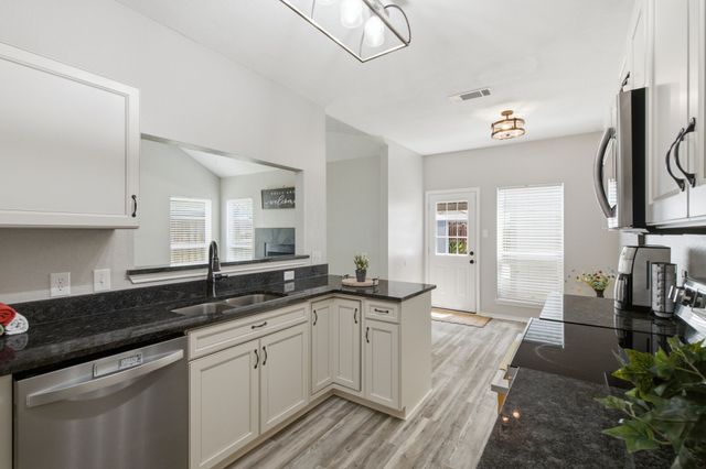 2702 Ansley Court, Euless, TX 76039