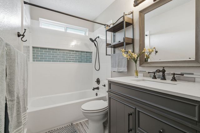2702 Ansley Court, Euless, TX 76039