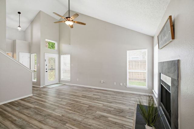 2702 Ansley Court, Euless, TX 76039