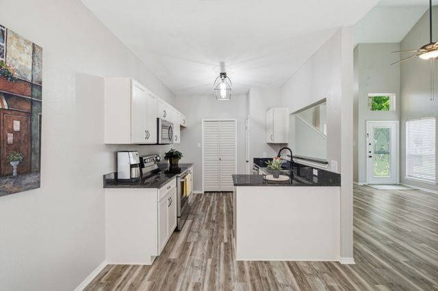 2702 Ansley Court, Euless, TX 76039