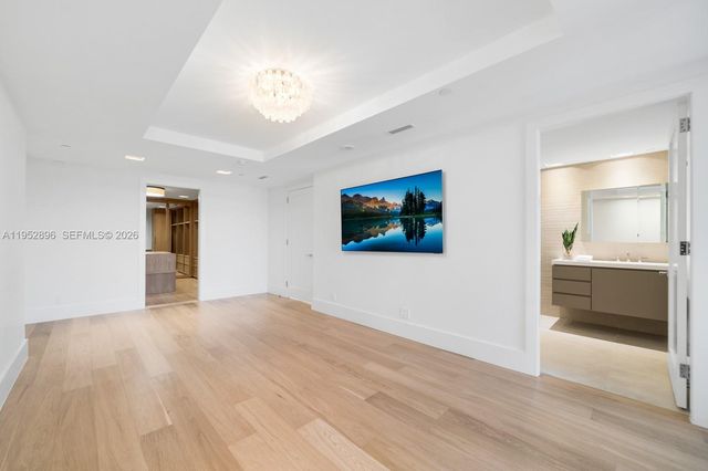 3535 Hiawatha Ave 403, Miami, FL 33133