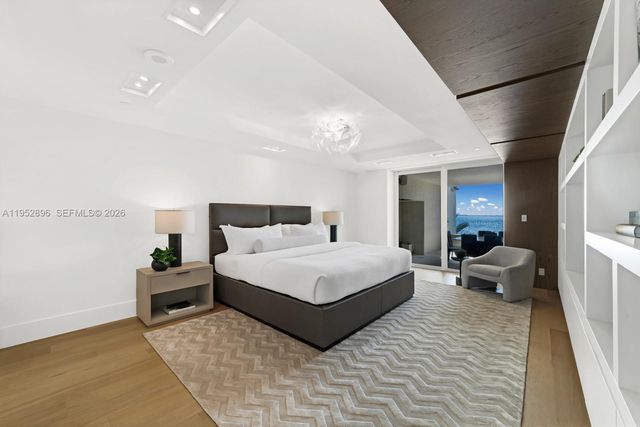 3535 Hiawatha Ave 403, Miami, FL 33133