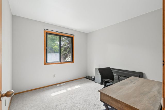 1128 Fox Run Road, Waconia, MN 55387