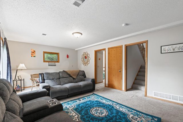 1128 Fox Run Road, Waconia, MN 55387