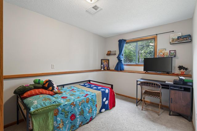 1128 Fox Run Road, Waconia, MN 55387