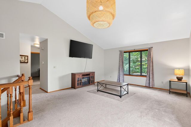 1128 Fox Run Road, Waconia, MN 55387