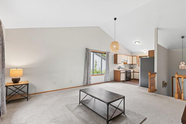 1128 Fox Run Road, Waconia, MN 55387