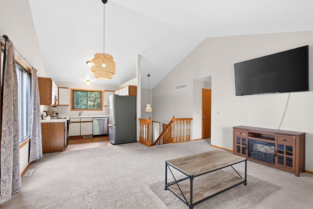 1128 Fox Run Road, Waconia, MN 55387 — photo 5