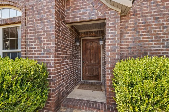 2900 SW Oakleigh Road, Bentonville, AR 72713