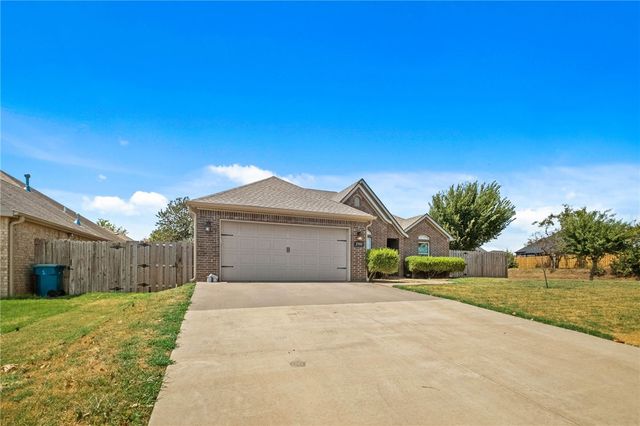 2900 SW Oakleigh Road, Bentonville, AR 72713