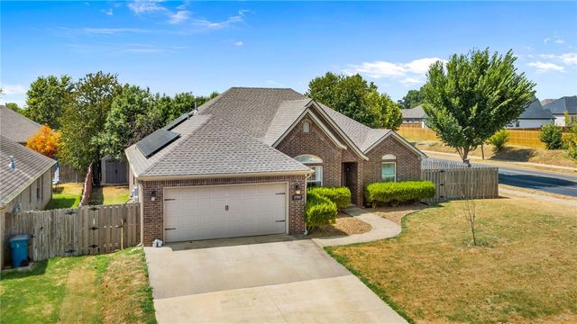2900 SW Oakleigh Road, Bentonville, AR 72713