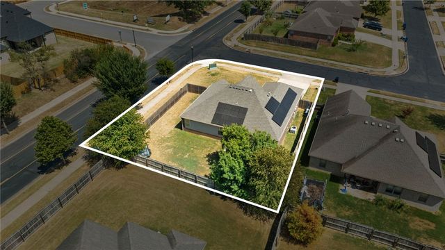 2900 SW Oakleigh Road, Bentonville, AR 72713