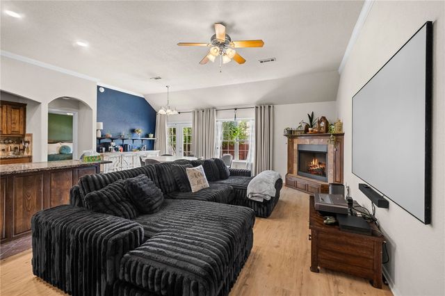 2900 SW Oakleigh Road, Bentonville, AR 72713