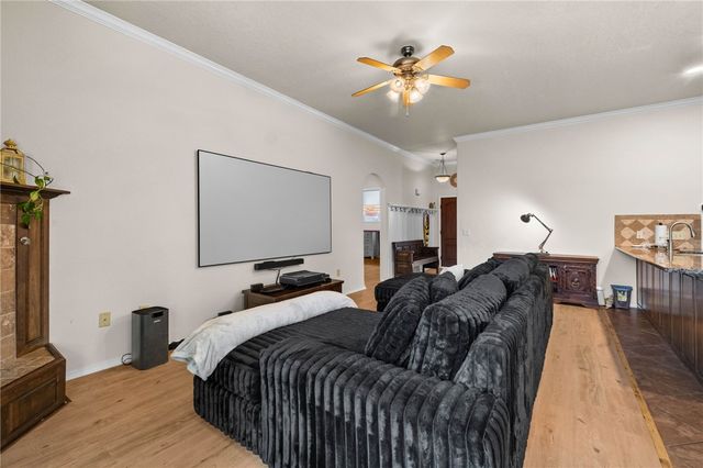 2900 SW Oakleigh Road, Bentonville, AR 72713
