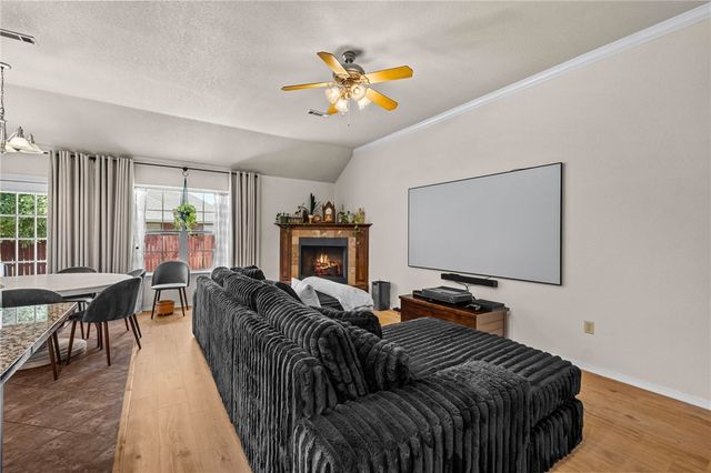 2900 SW Oakleigh Road, Bentonville, AR 72713
